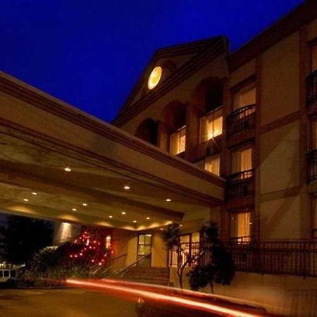 Executive Inn Express Vancouver Airport Richmond Bagian luar foto